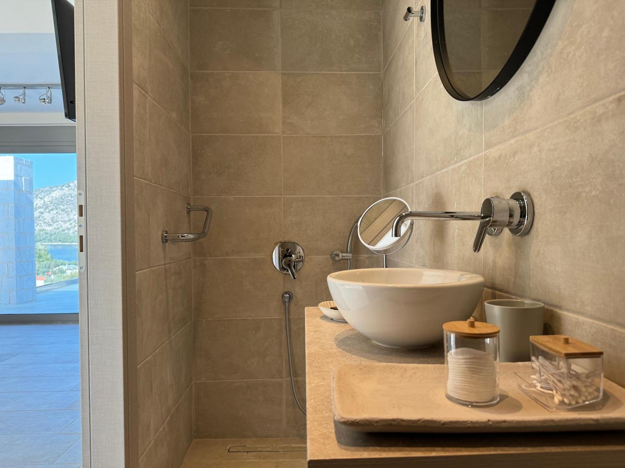 Topos Luxury Stay Heraion Loutraki  Ngoại thất bức ảnh